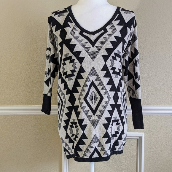 Tobi Aztec Inspo Sweater - Picture 1 of 4